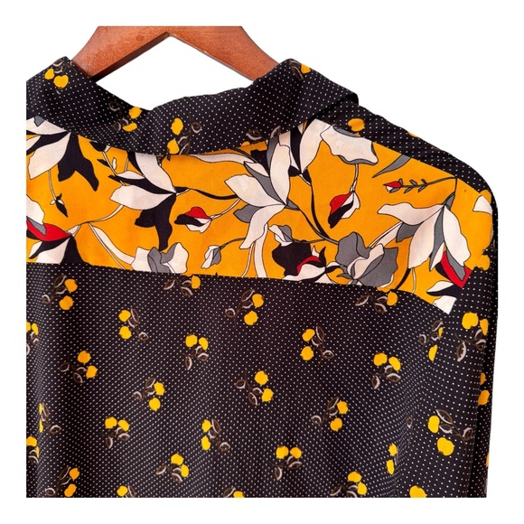 French Connection Aventine Light Pleated Shirt. Size Medium - Picture 8 of 15